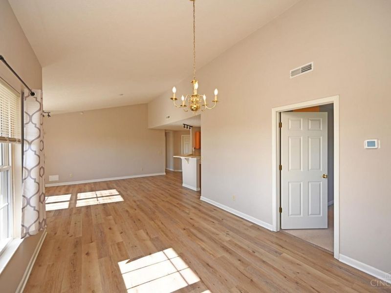 3665 Chestnut Park Lane, Unit 7, Cleves, OH 45002 Photo 19