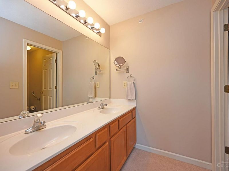 3665 Chestnut Park Lane, Unit 7, Cleves, OH 45002 Photo 27