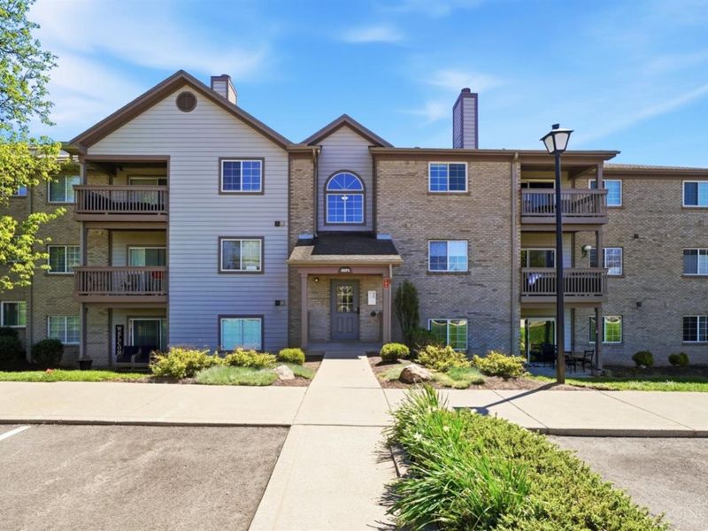 8171 Autumn Woods Lane, Unit 207, West Chester, OH 45069 Photo 3