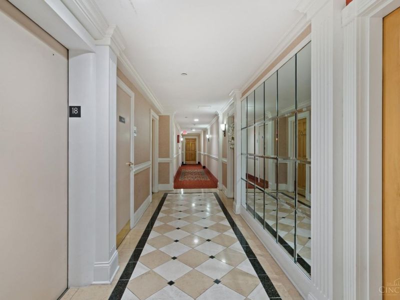 2200 Victory Parkway, Unit 1806, Cincinnati, OH 45206 Photo 3