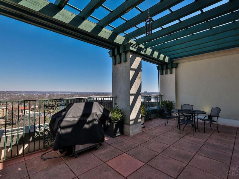 3900 Rose Hill Avenue, Unit 301A, Cincinnati, OH 45229 Photo 41
