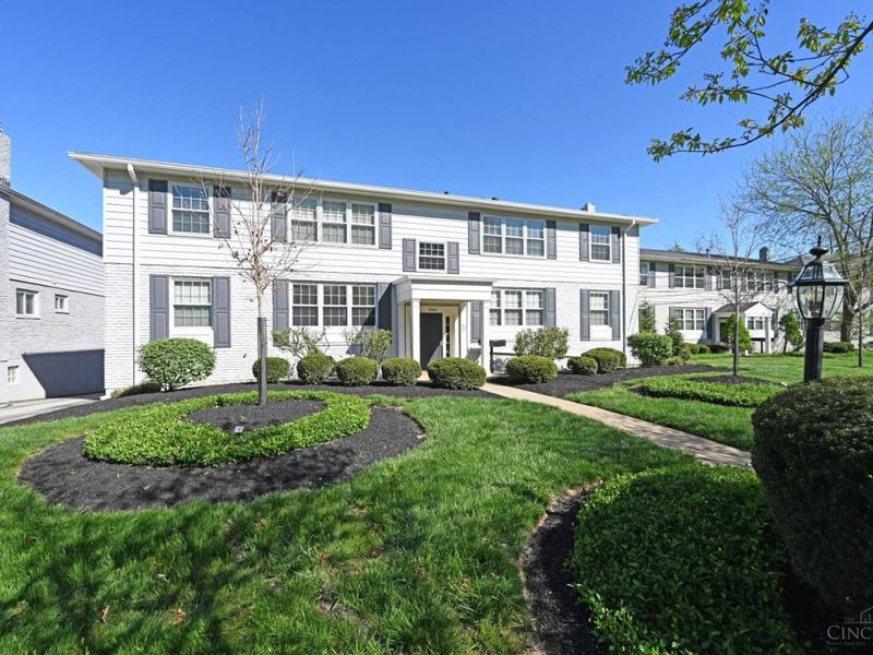 3666 Willowlea Court, Unit D, Cincinnati, OH 45208 Photo 2