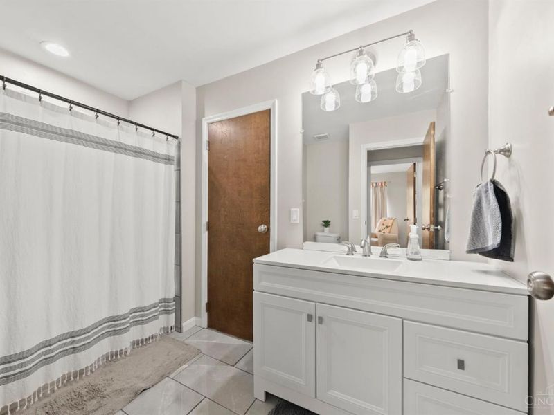 217 Droxford Close, Springdale, OH 45246 Photo 13