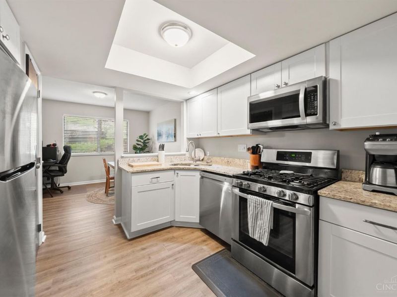 217 Droxford Close, Springdale, OH 45246 Photo 5