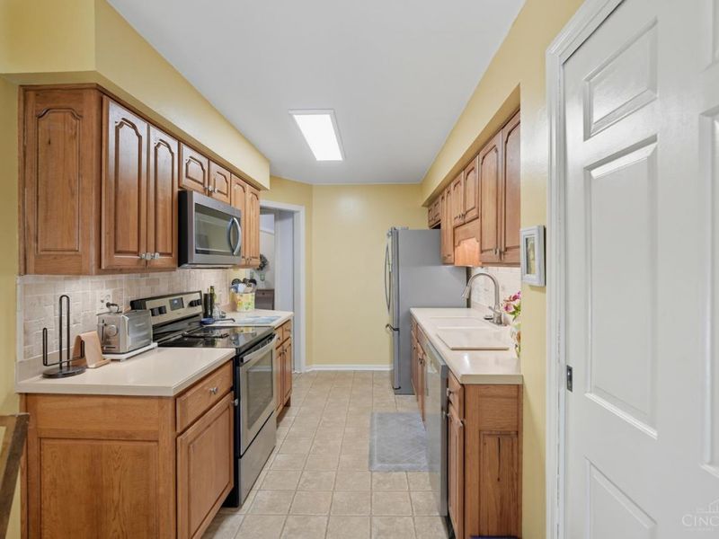 40 Nicholson Court, Washington Township, OH 45459 Photo 11