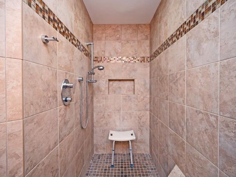 681 Totten Way, Cincinnati, OH 45226 Photo 44