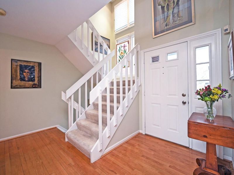 681 Totten Way, Cincinnati, OH 45226 Photo 6