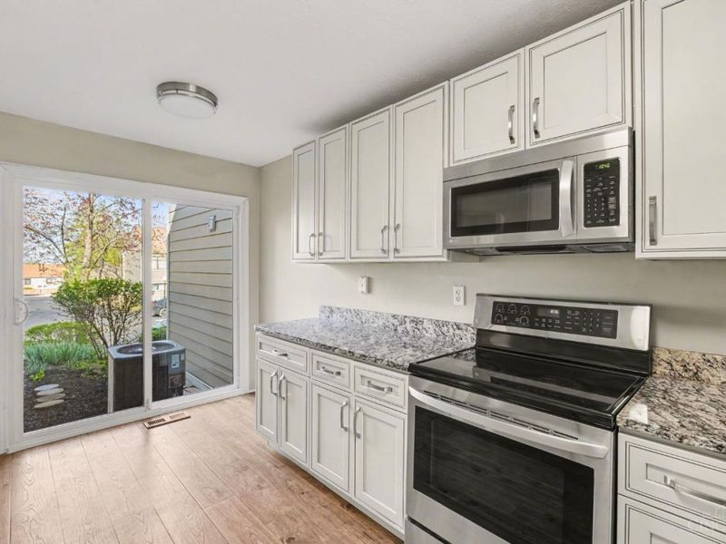 9910 Timbers Drive, Blue Ash, OH 45242 Photo 13