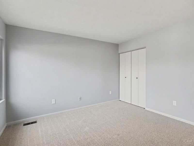 9910 Timbers Drive, Blue Ash, OH 45242 Photo 20