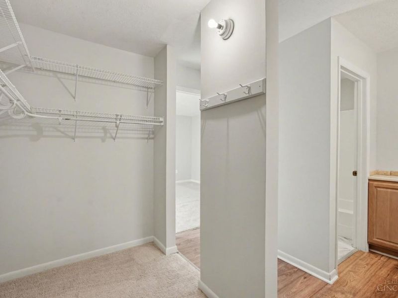 9910 Timbers Drive, Blue Ash, OH 45242 Photo 21