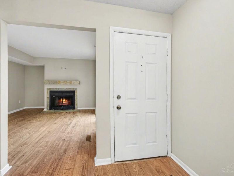 9910 Timbers Drive, Blue Ash, OH 45242 Photo 3