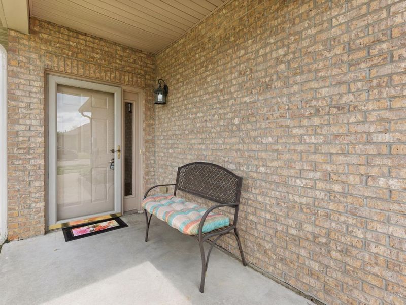 336 Lauryn Meadows Court, Fairfield, OH 45014 Photo 4