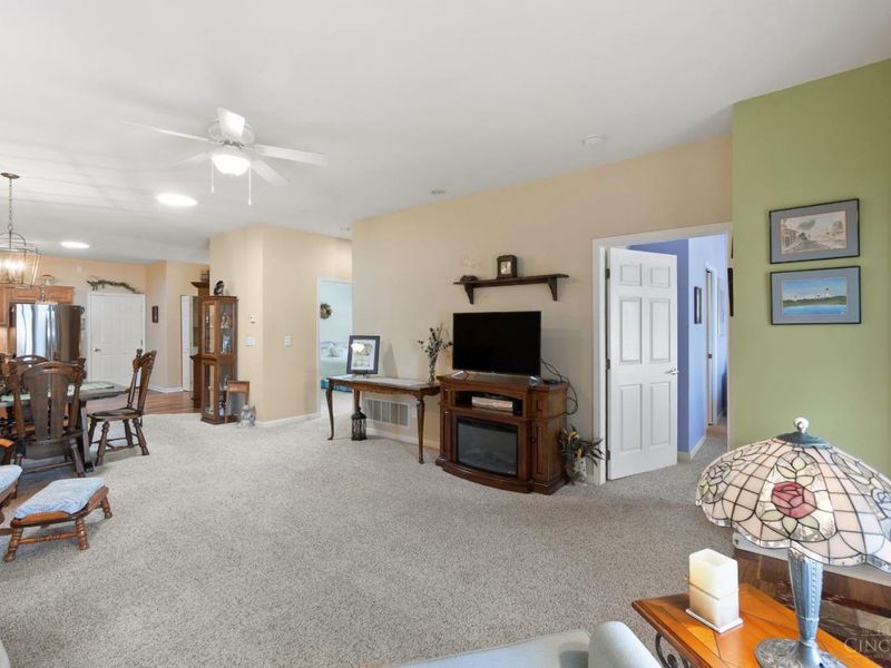 336 Lauryn Meadows Court, Fairfield, OH 45014 Photo 7