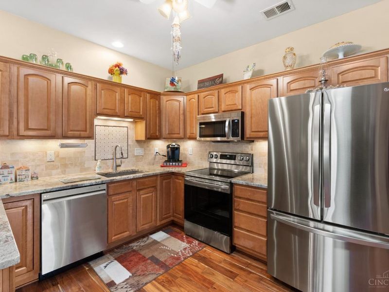 336 Lauryn Meadows Court, Fairfield, OH 45014 Photo 8