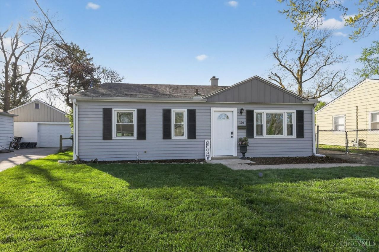 126 Holly Lane, Mason, OH 45040 Main Photo