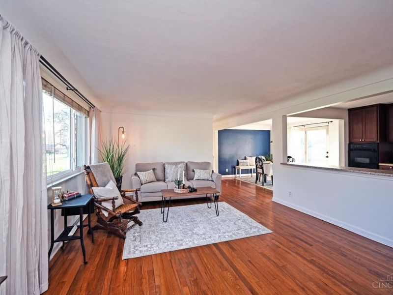 747 Jarole Drive, Union Twp, OH 45245 Photo 7