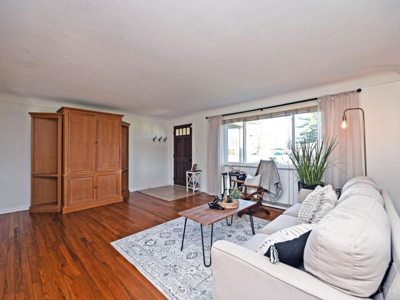 747 Jarole Drive, Union Twp, OH 45245 Photo 9