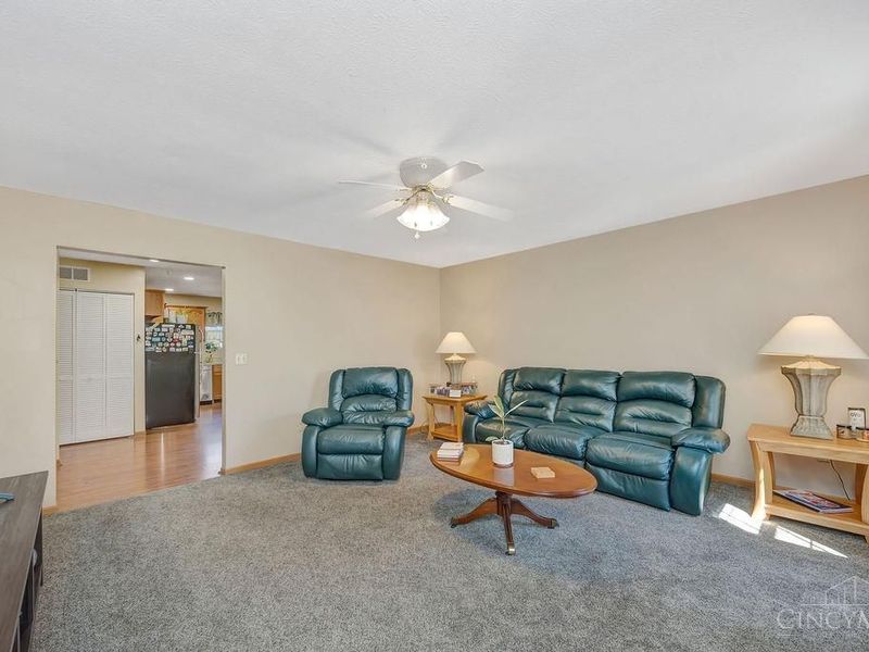 6209 Hester Road, Oxford, OH 45056 Photo 2