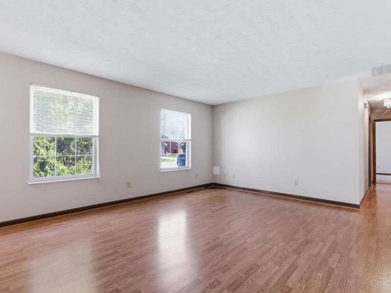 648 Oakridge Drive, Wilmington, OH 45177 Photo 3