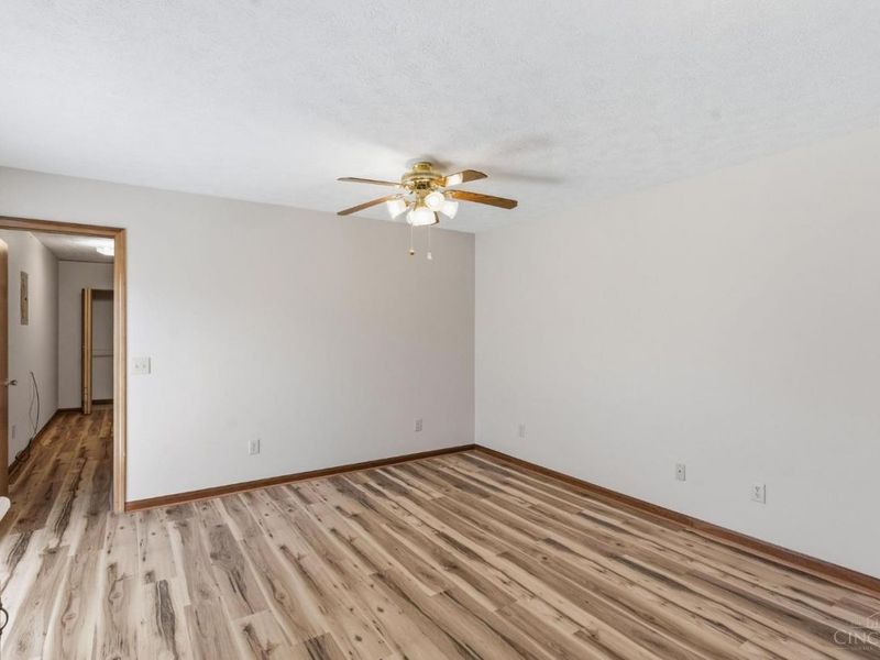 648 Oakridge Drive, Wilmington, OH 45177 Photo 6