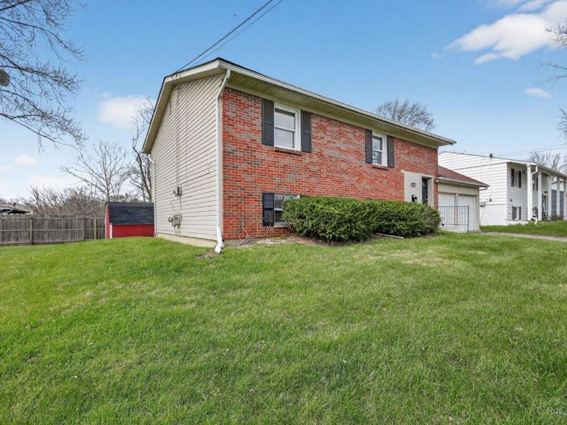 9738 Dunraven Drive, Colerain Township, OH 45251 Photo 3