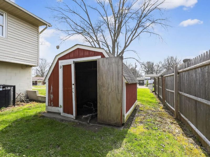 9738 Dunraven Drive, Colerain Township, OH 45251 Photo 30