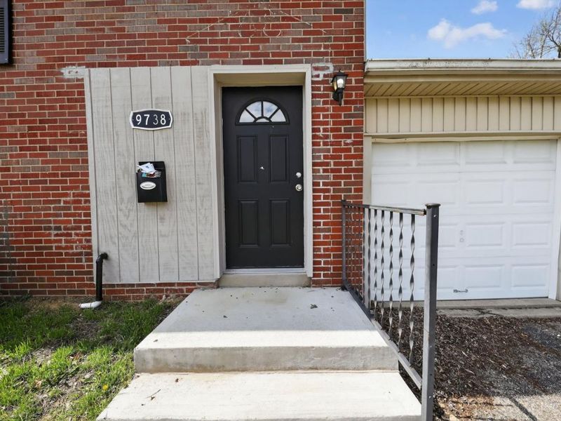 9738 Dunraven Drive, Colerain Township, OH 45251 Photo 4