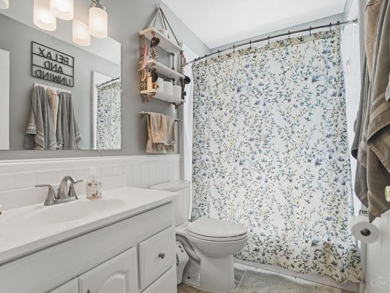 5725 Green Acres Court, Cincinnati, OH 45248 Photo 22