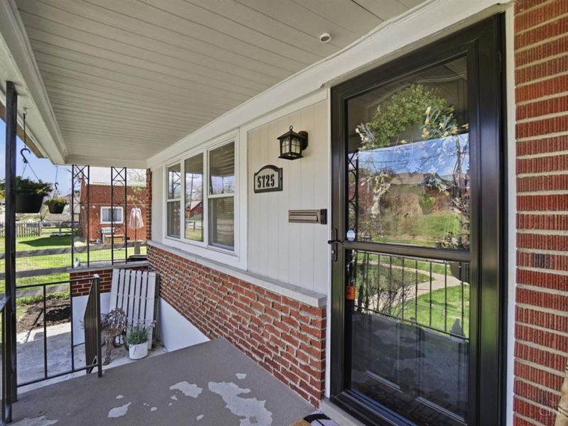 5725 Green Acres Court, Cincinnati, OH 45248 Photo 5