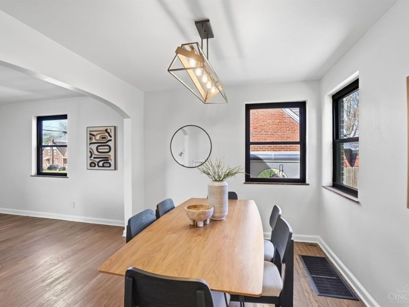 6024 Sunridge Drive, Cincinnati, OH 45224 Photo 10