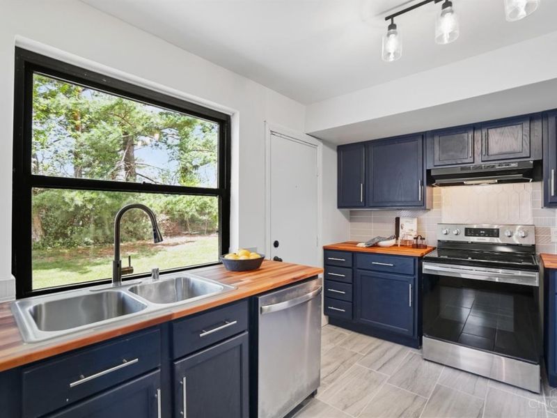 6024 Sunridge Drive, Cincinnati, OH 45224 Photo 11