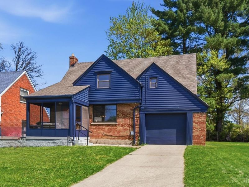 6024 Sunridge Drive, Cincinnati, OH 45224 Photo 2