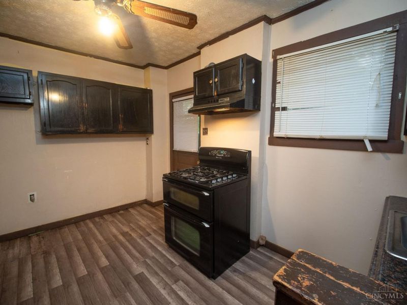 1619 Burgoyne Street, Cincinnati, OH 45223 Photo 13