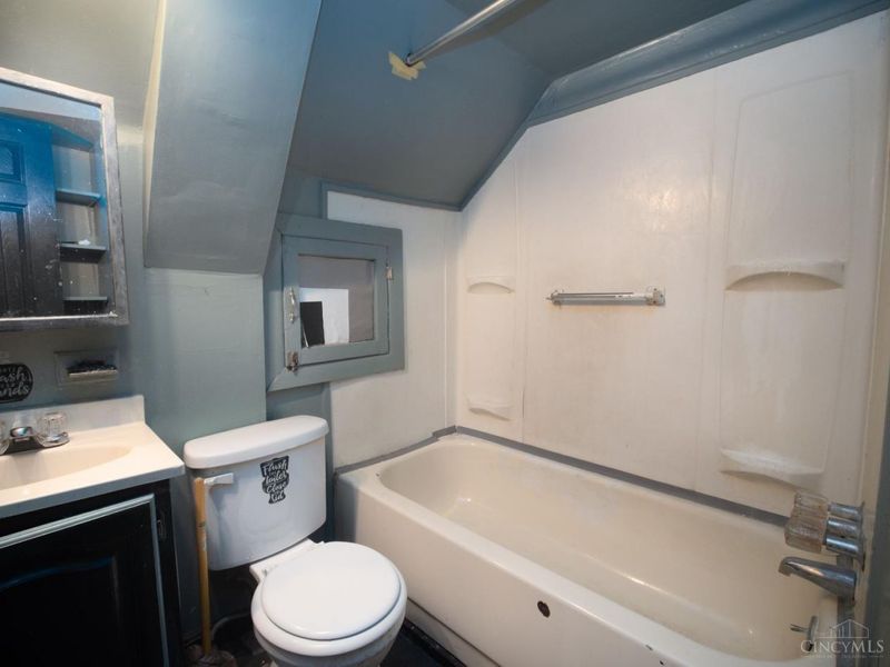 1619 Burgoyne Street, Cincinnati, OH 45223 Photo 17