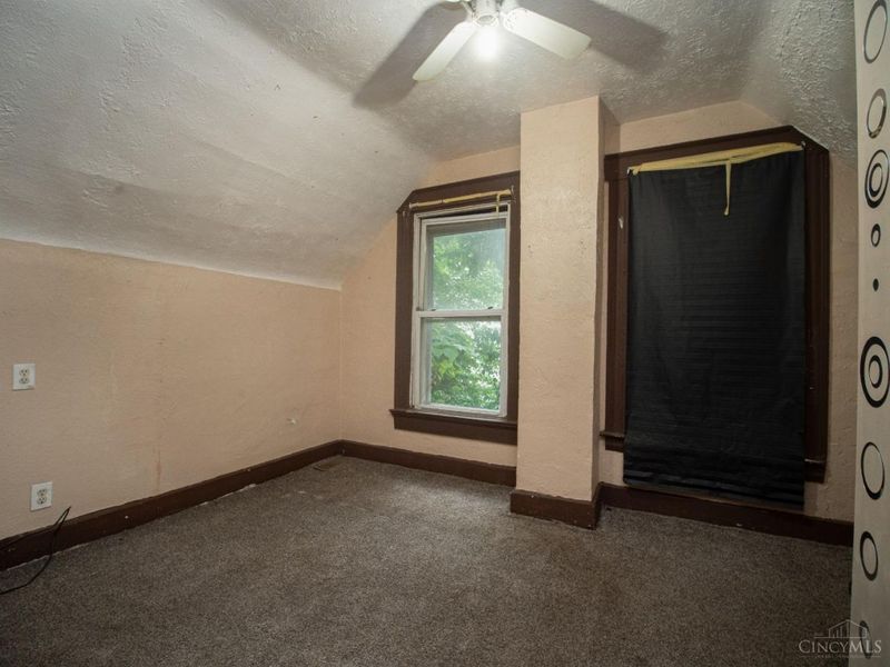 1619 Burgoyne Street, Cincinnati, OH 45223 Photo 18