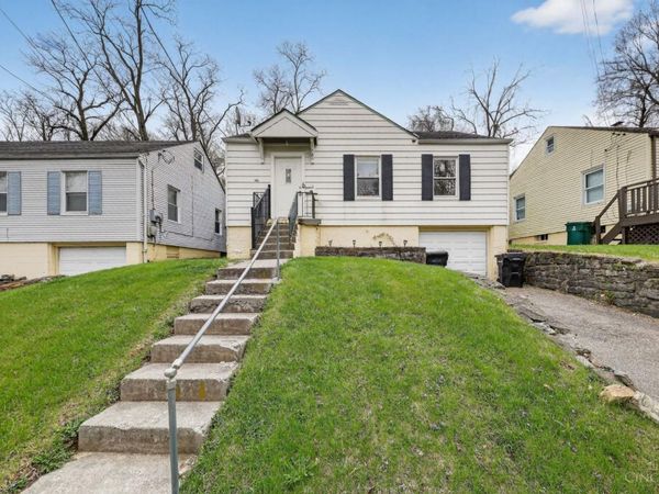 1778 Ashbrook Drive, Cincinnati, OH 45238