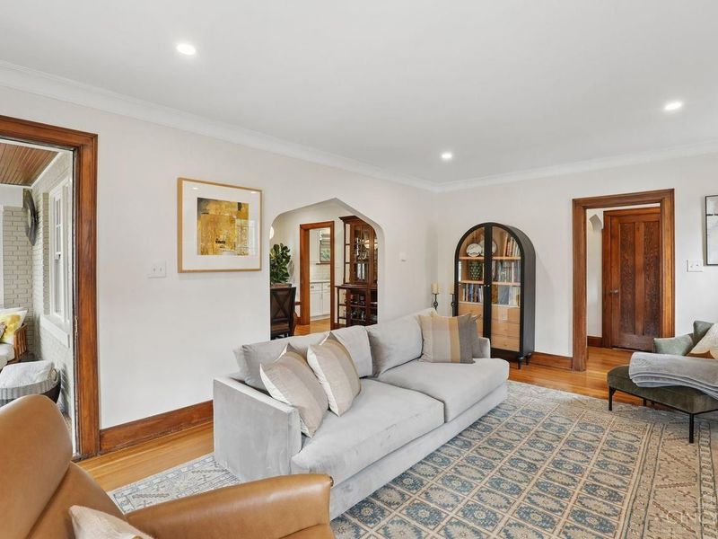 1122 Beverly Hill Drive, Cincinnati, OH 45208 Photo 10