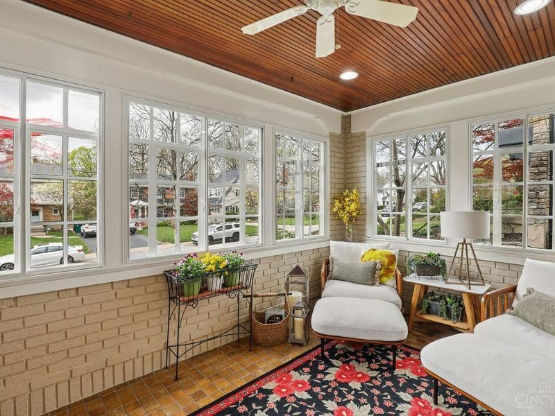 1122 Beverly Hill Drive, Cincinnati, OH 45208 Photo 6