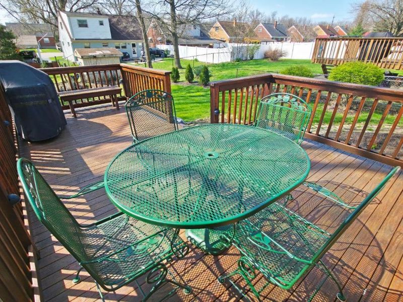 1051 Alcliff Lane, Delhi Twp, OH 45238 Photo 9