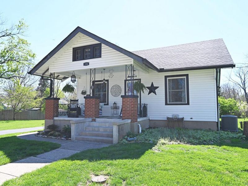 134 Oak Street, Loveland, OH 45140 Photo 1