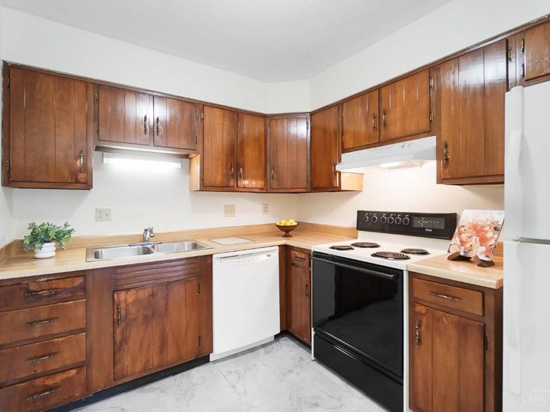 1961 Rollins Drive, Loveland, OH 45140 Photo 11