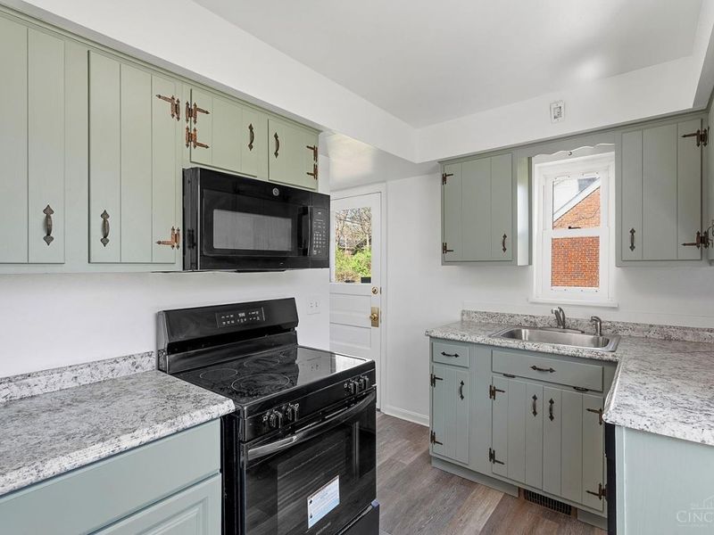 9265 Rambler Place, Mount Healthy, OH 45231 Photo 11