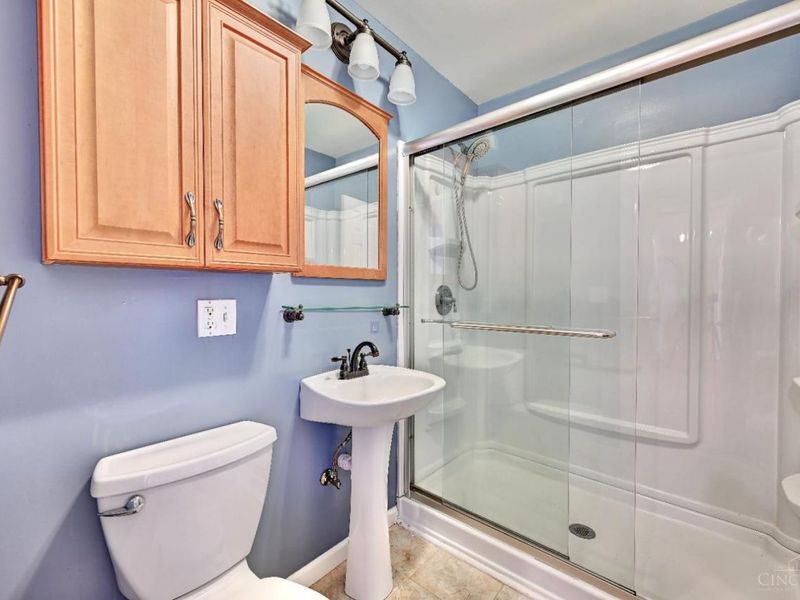 1063 Newcastle Drive, Springfield Twp., OH 45231 Photo 12