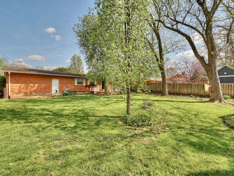 1063 Newcastle Drive, Springfield Twp., OH 45231 Photo 27