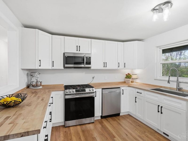 1470 Verdale Drive, Anderson Twp, OH 45230 Photo 11