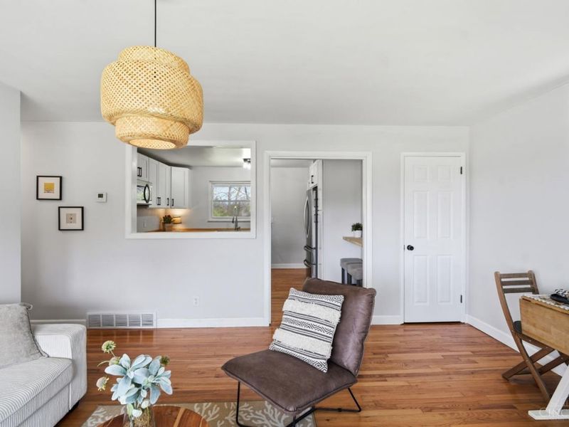 1470 Verdale Drive, Anderson Twp, OH 45230 Photo 6