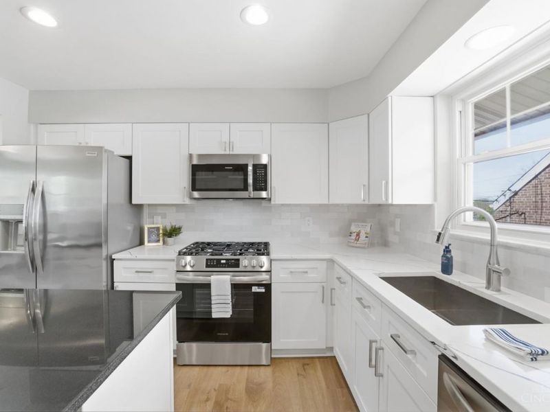 1452 Verdale Drive, Anderson Twp, OH 45230 Photo 10