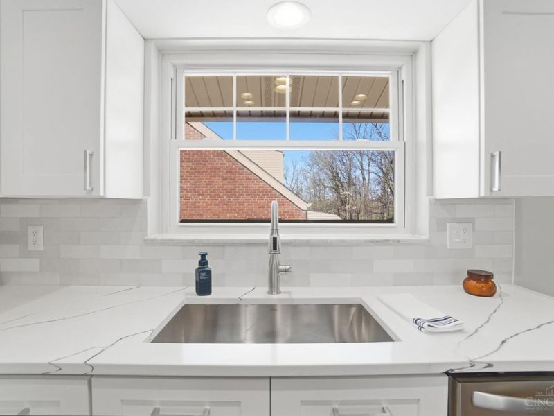 1452 Verdale Drive, Anderson Twp, OH 45230 Photo 11