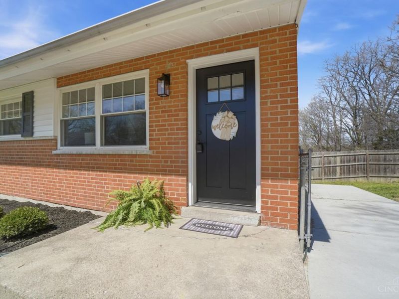 1452 Verdale Drive, Anderson Twp, OH 45230 Photo 3