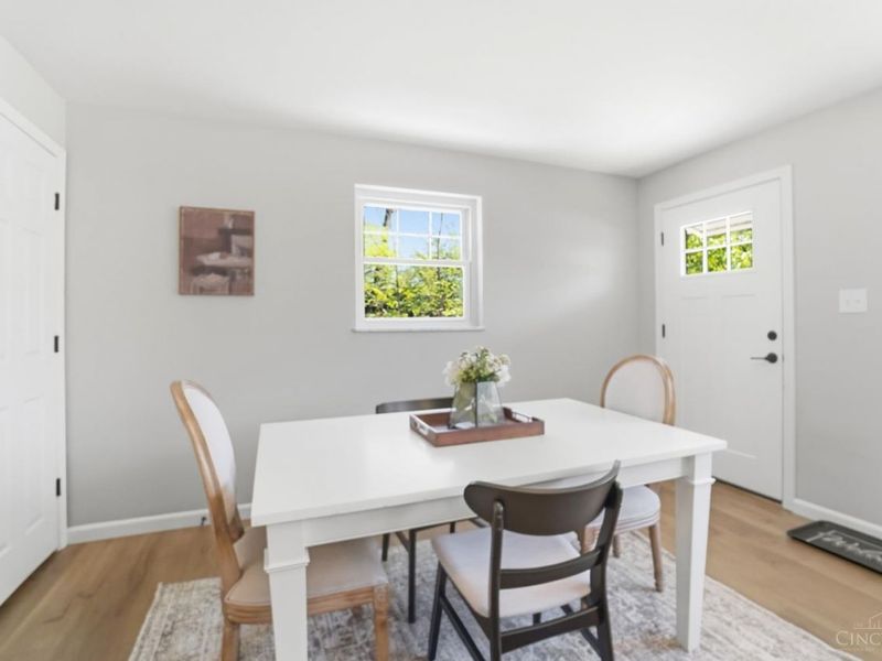 1452 Verdale Drive, Anderson Twp, OH 45230 Photo 4